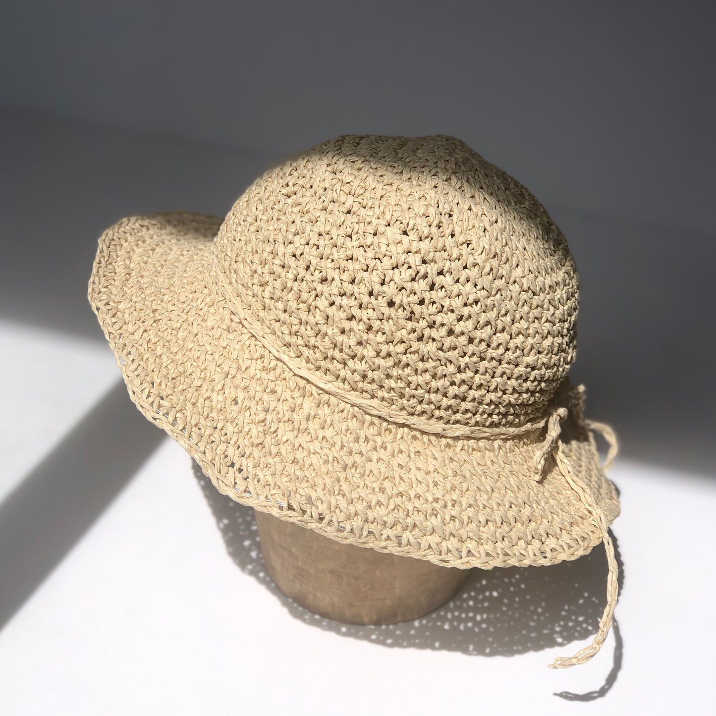 fini. straw hat | light-fini. the label